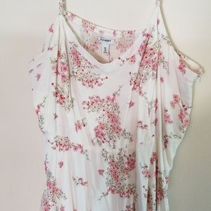 Old Navy Dresses - Worn twice! Old Navy white and pink summer dress Old Navy Dresses - Worn twice! Old Navy white and pink summer dress
